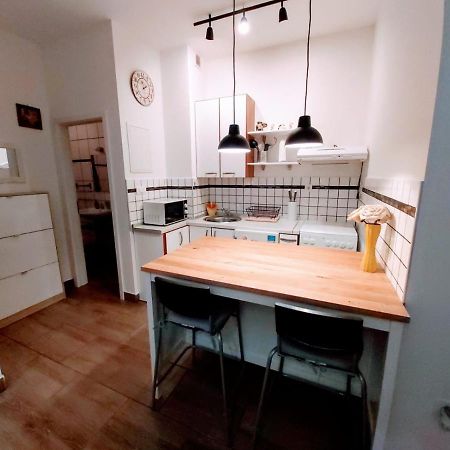 Studio Apartmant Leona With Parking Place Split Exterior foto