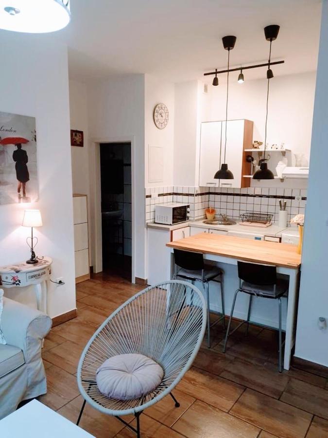 Studio Apartmant Leona With Parking Place Split Exterior foto