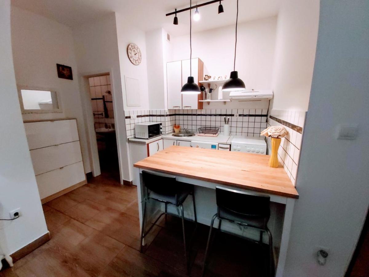 Studio Apartmant Leona With Parking Place Split Exterior foto