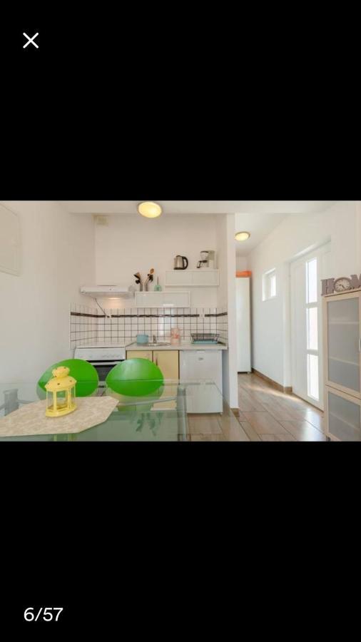 Studio Apartmant Leona With Parking Place Split Exterior foto